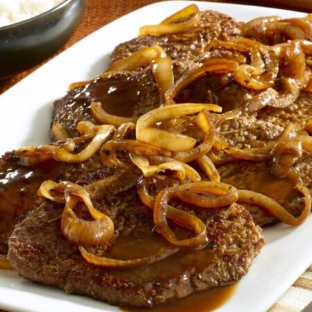 Bistec Encebollado / Steak With Onions